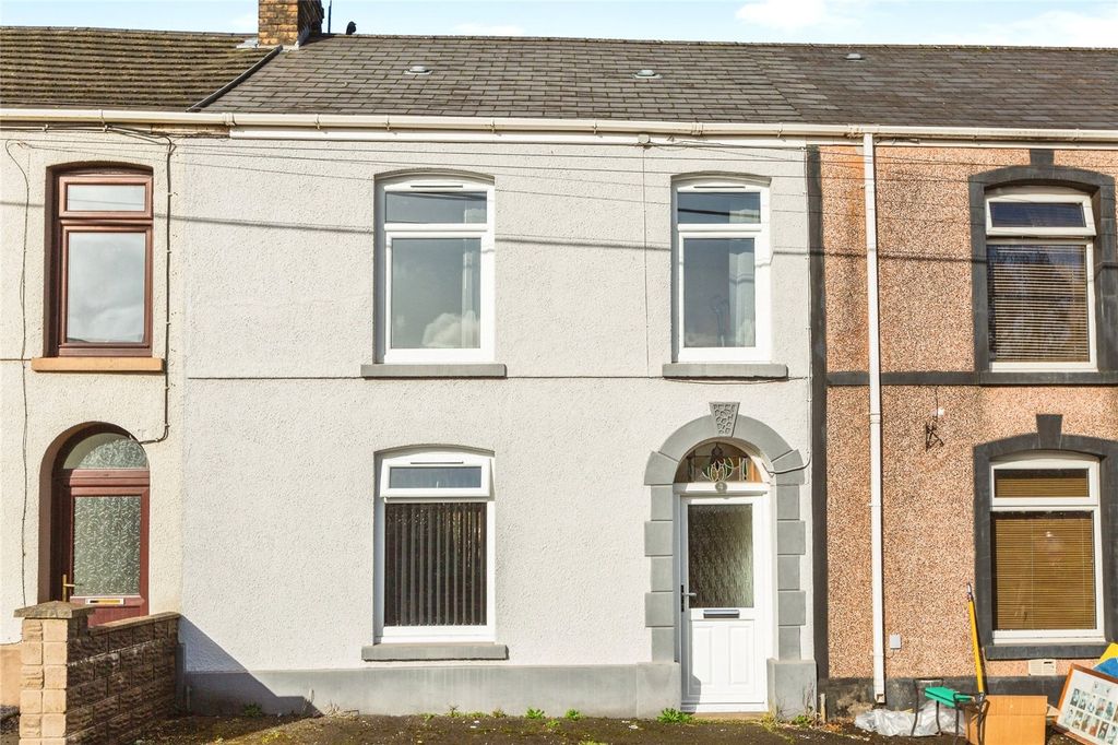 Property photo 1 of 18 Picture No. 02