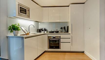 Property photo 2 of 8 Kitchen