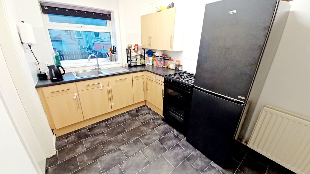 Property photo 3 of 13 20260114_160836