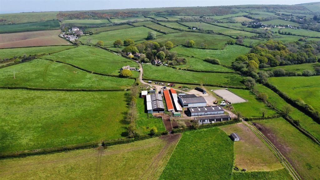 Property photo 1 of 32 Dji_Fly_20240507_111010_841_1715076618561_Photo_Op