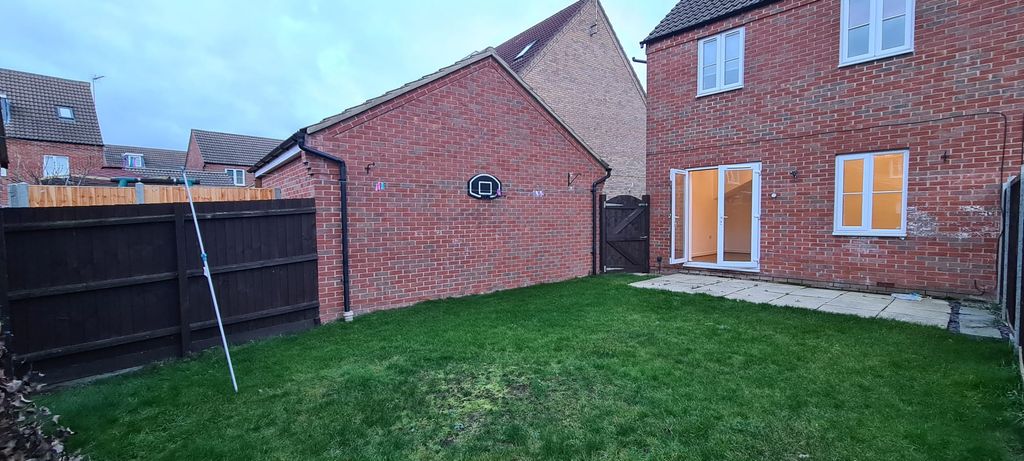 Property photo 2 of 5