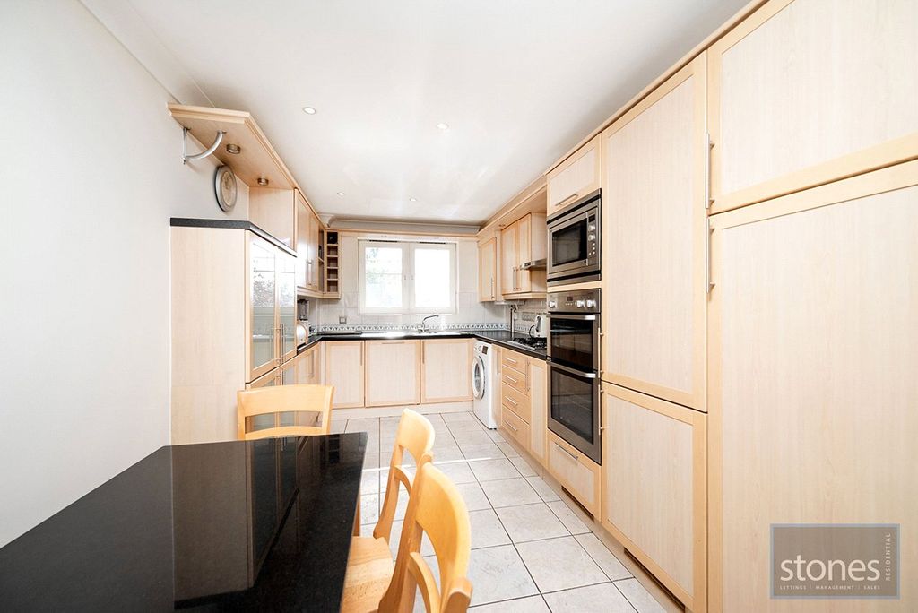 Property photo 3 of 20 Picture No. 06