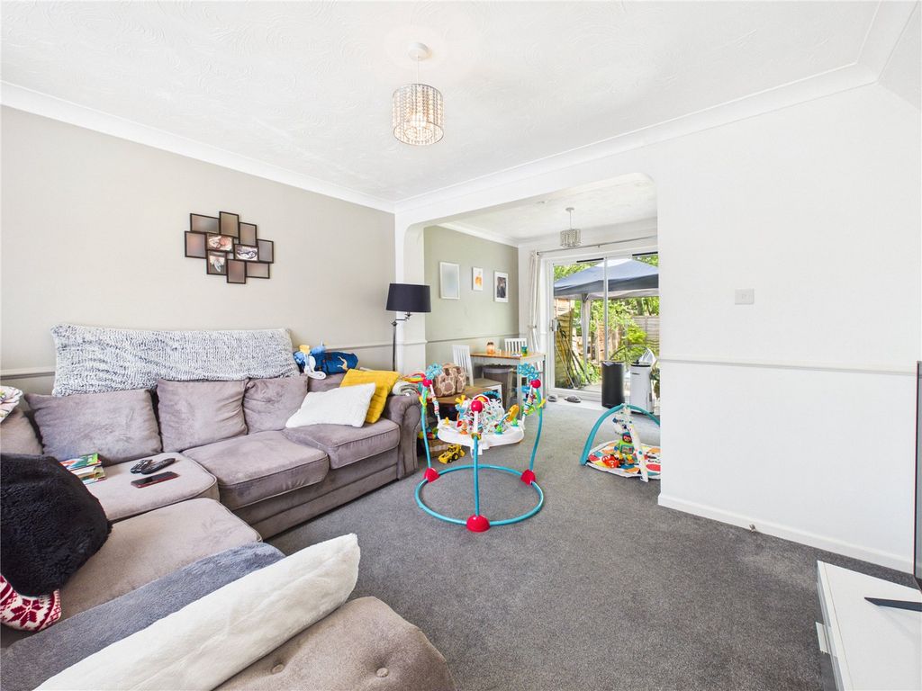 Property photo 2 of 18 Picture No. 26