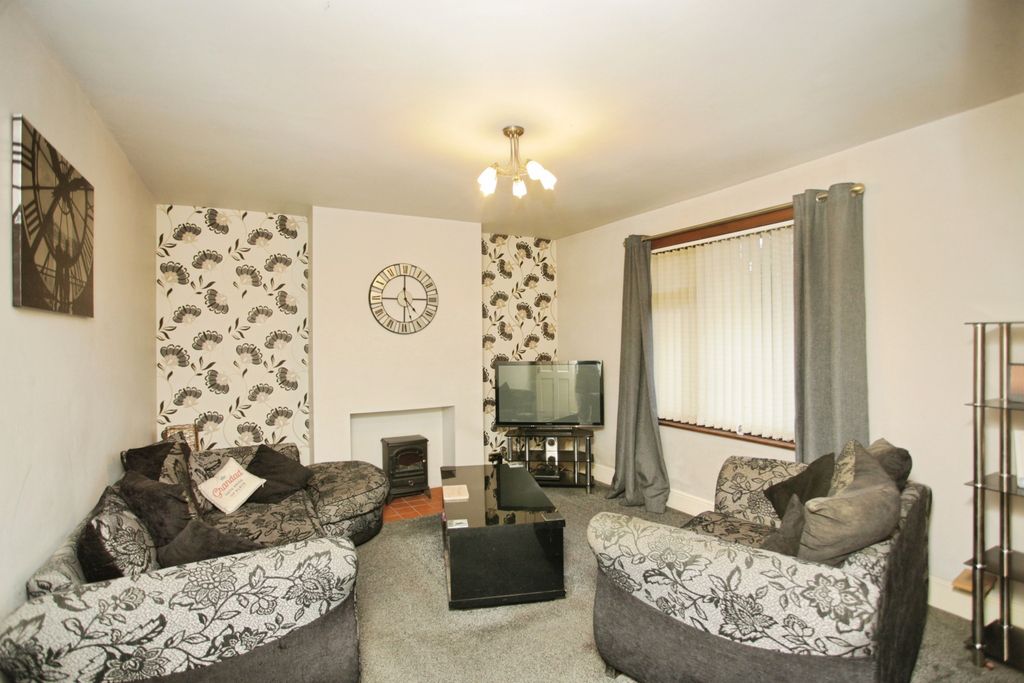 Property photo 2 of 15