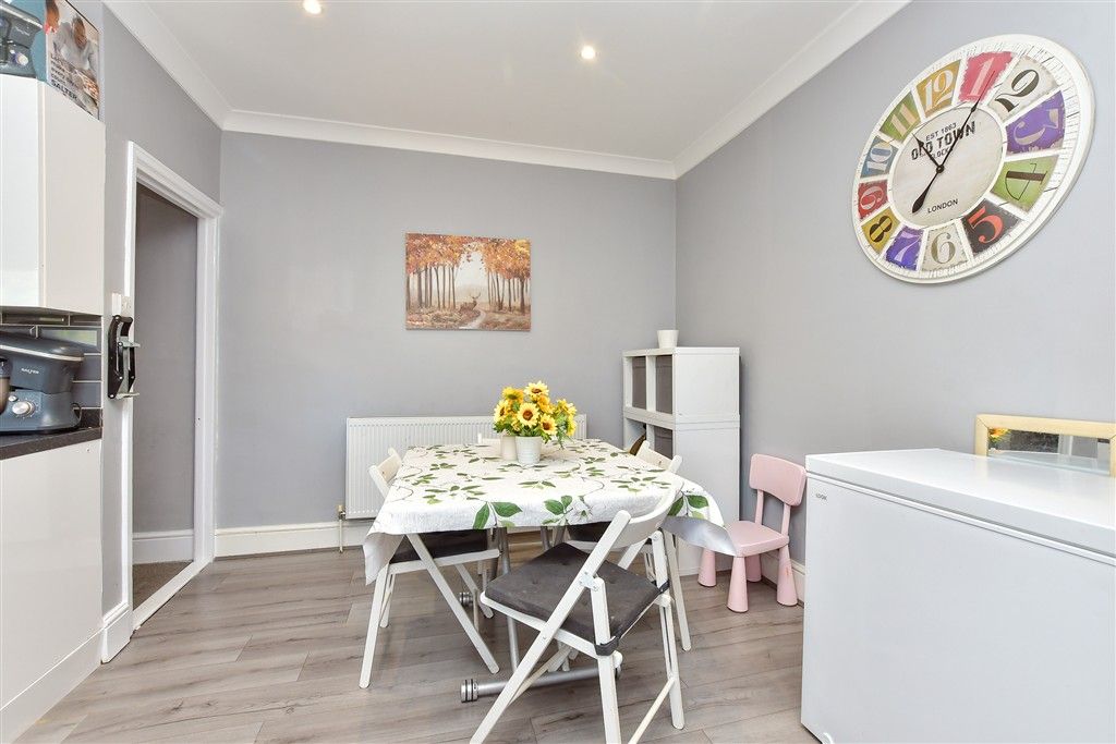 Property photo 3 of 10 Kitchen/Diner