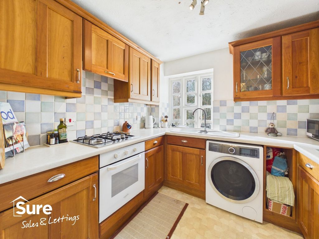 Property photo 3 of 33 4854824