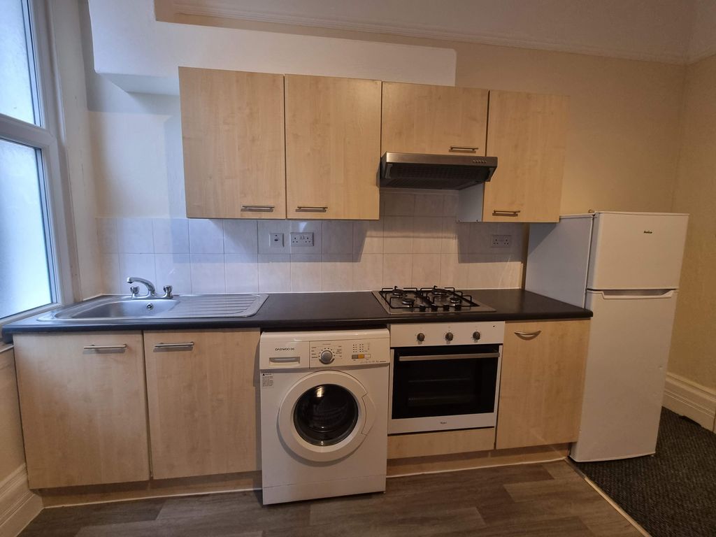 Property photo 2 of 3