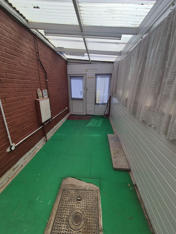 Property photo 2 of 12 Lean To
