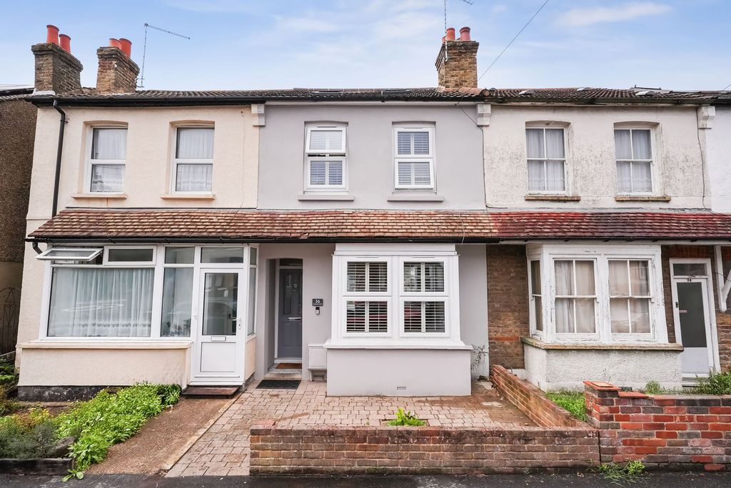 Property photo 1 of 18