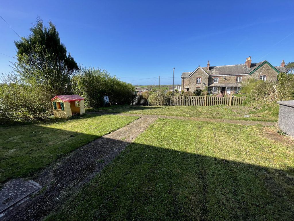 Property photo 2 of 16