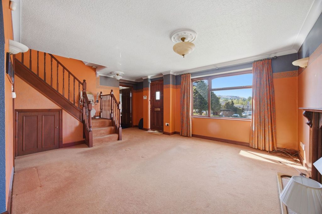 Property photo 3 of 29