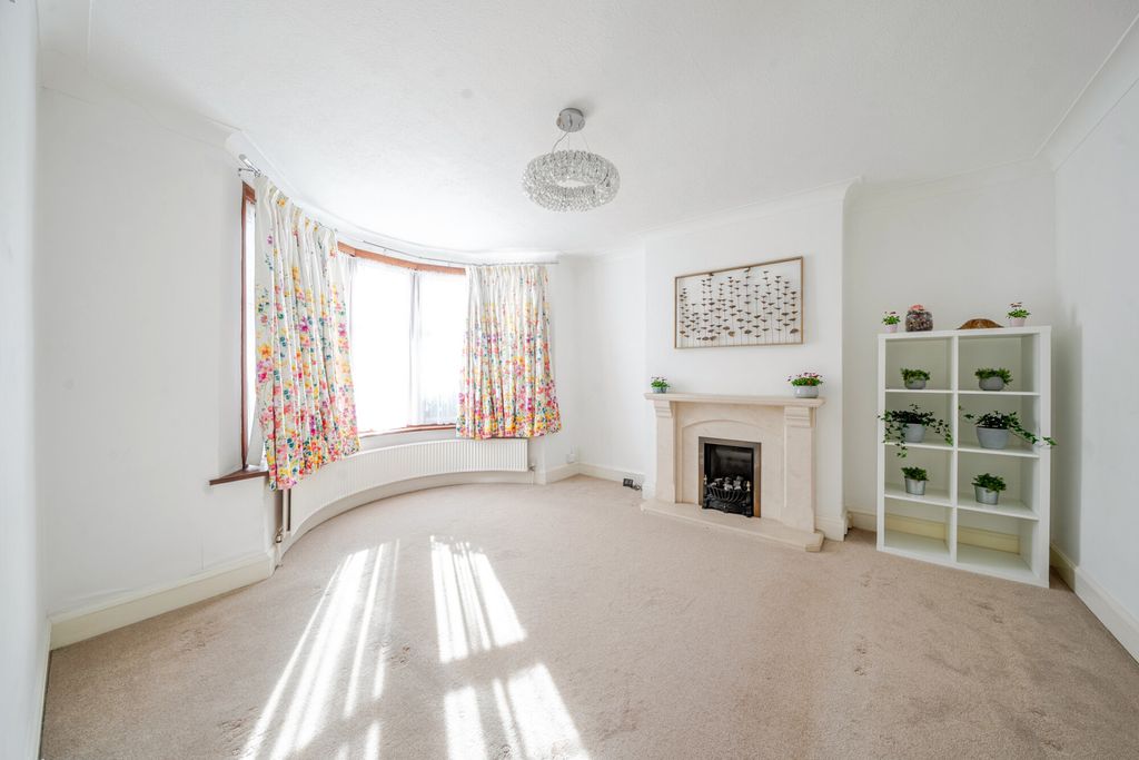 Property photo 2 of 18 1276179 (2).Jpg