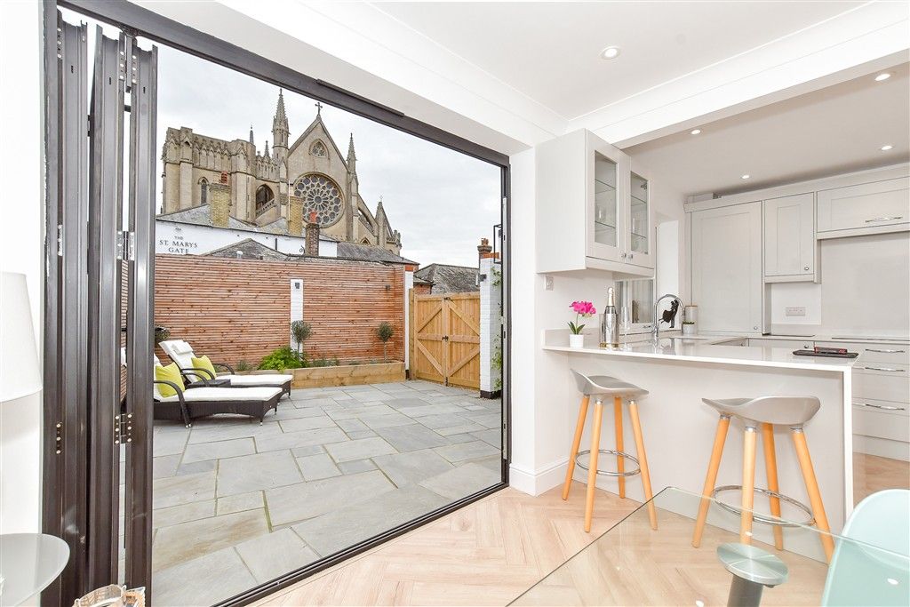 Property photo 3 of 17 Internal Lifestyle Photograph