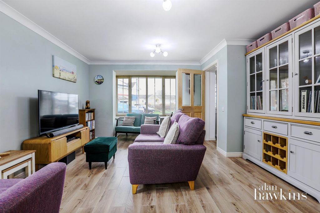 Property photo 3 of 16 3472-110.Jpg