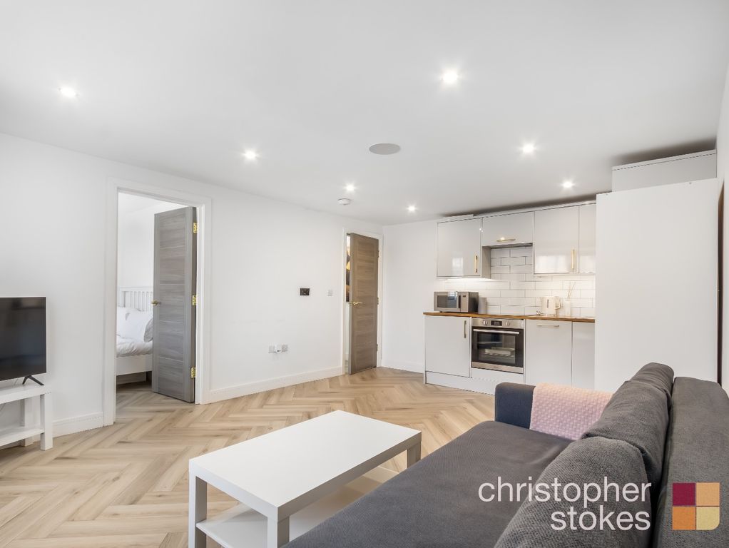 Property photo 2 of 14 4308422