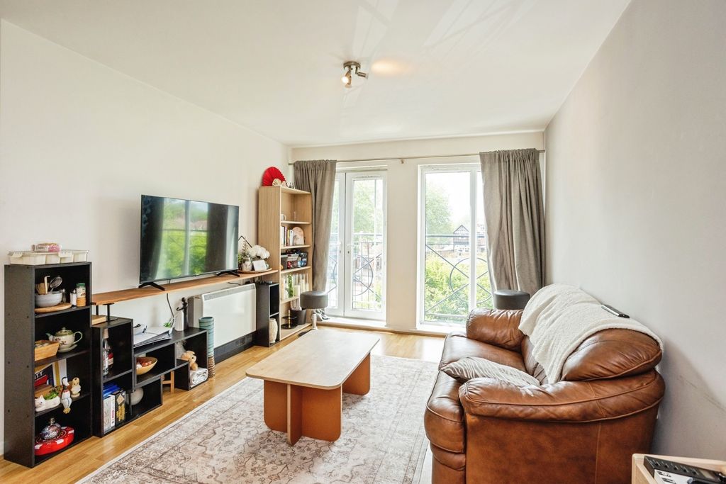 Property photo 2 of 13 Pbox-Img.Jpg