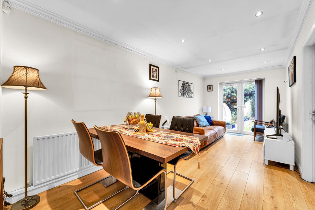 Property photo 3 of 16 Dsc08753