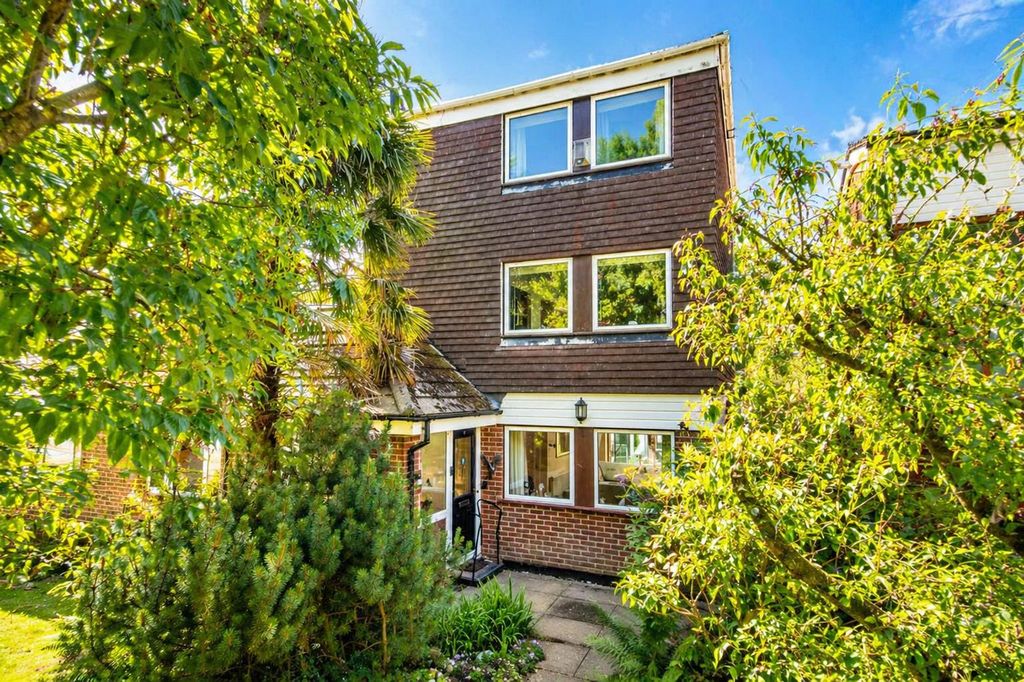 Property photo 1 of 20 Churchside.Png