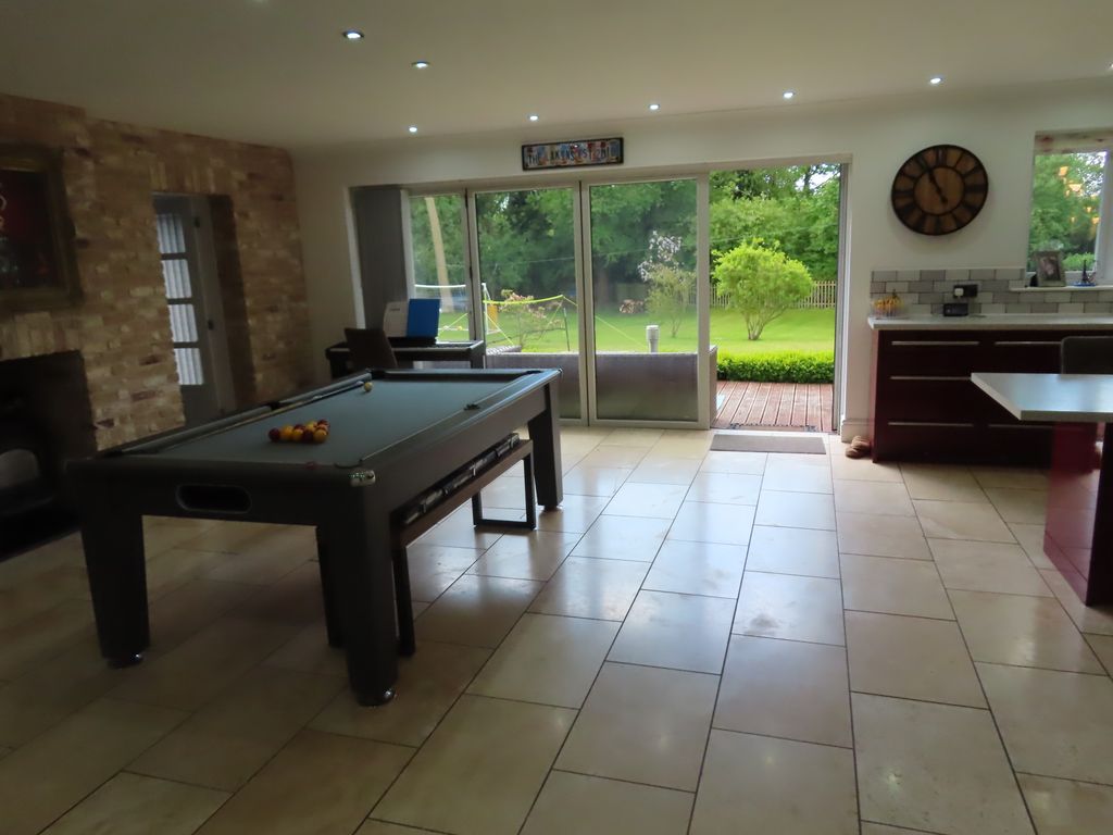 Property photo 3 of 43