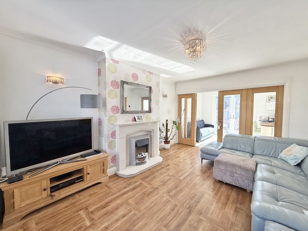 Property photo 3 of 18 Img_0595