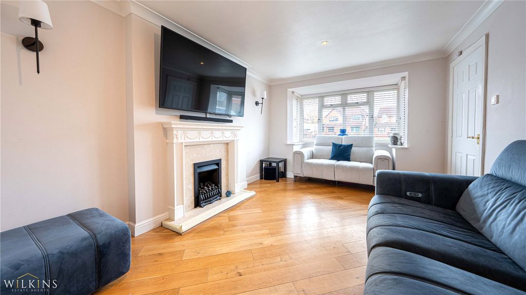 Property photo 3 of 38 Picture No. 08