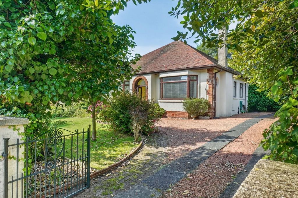 Property photo 2 of 27 2_33 Waterside Street, Largs_ (1).Jpg