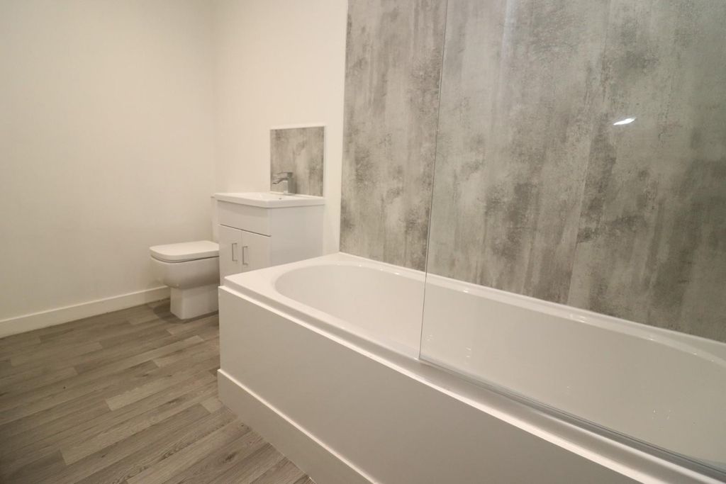 Property photo 2 of 8 Img_8230.Jpg