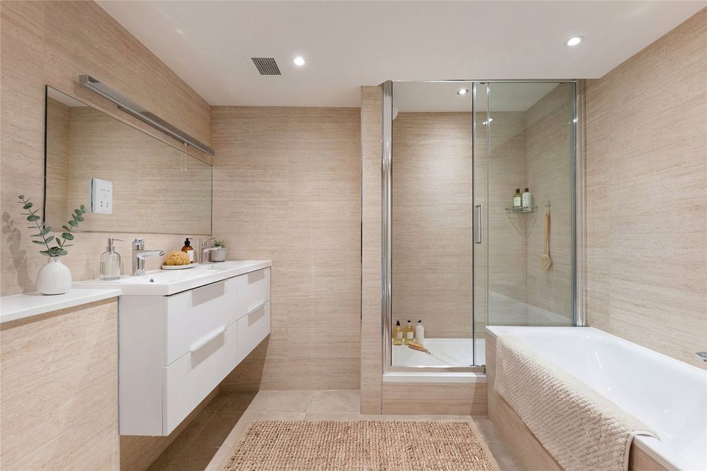 Property photo 3 of 14 Principal Bathroom