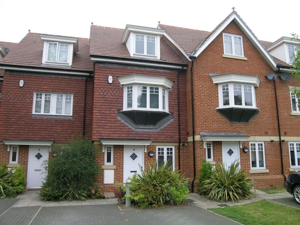 Property photo 1 of 12 Front