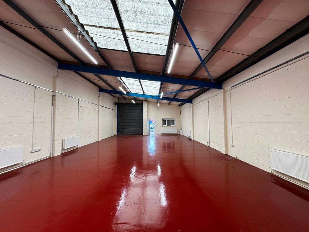 Property photo 2 of 7 5.Jpg