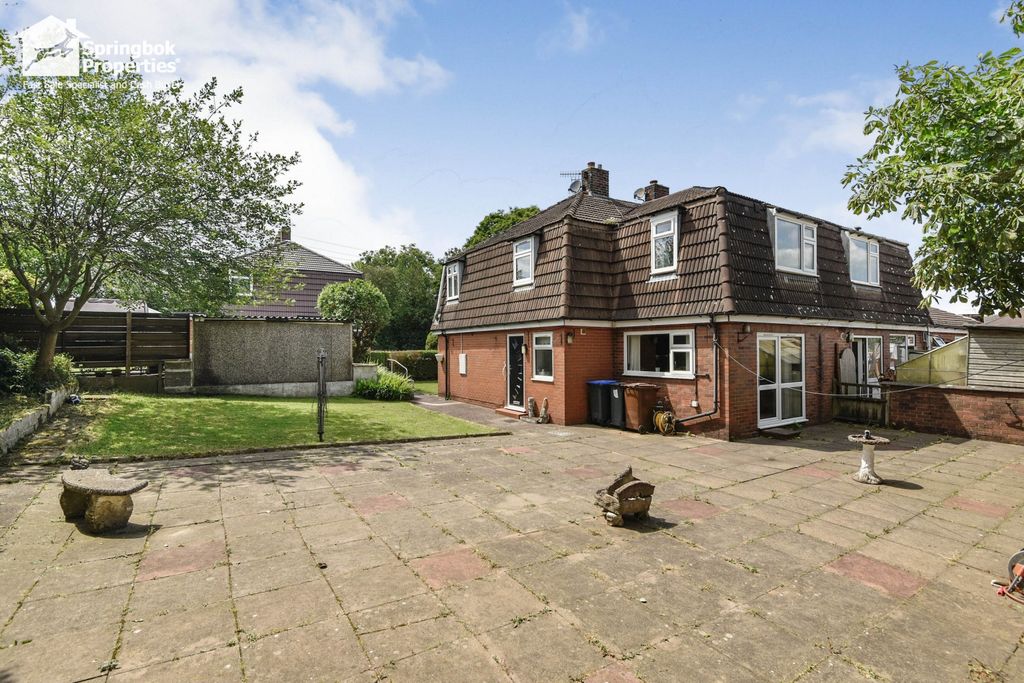 Property photo 1 of 19 Front View