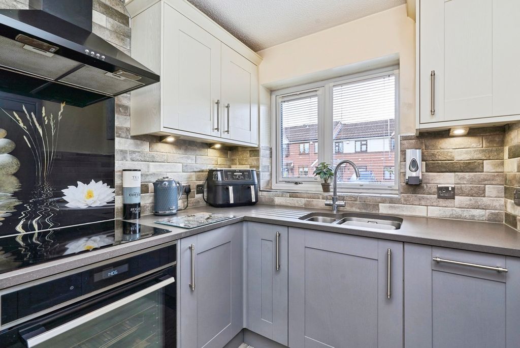 Property photo 3 of 22 Pbox-Img.Jpg