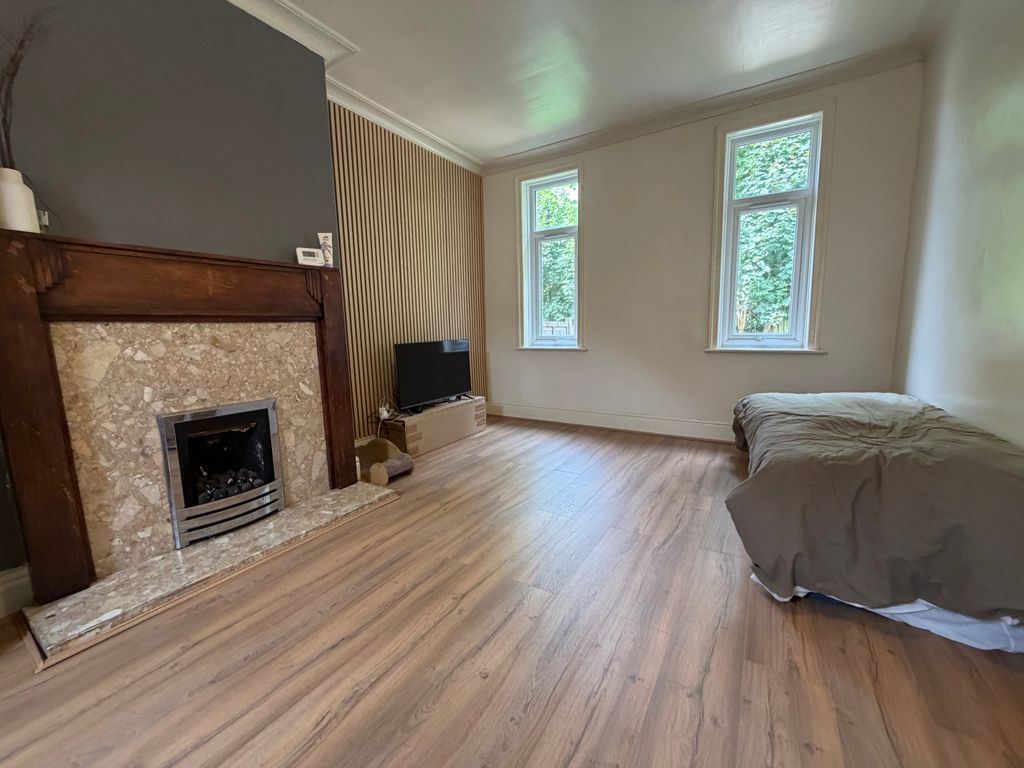Property photo 3 of 10 Image