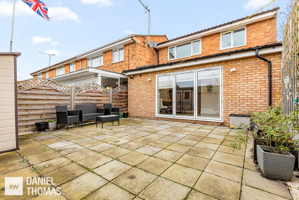 Property photo 3 of 22