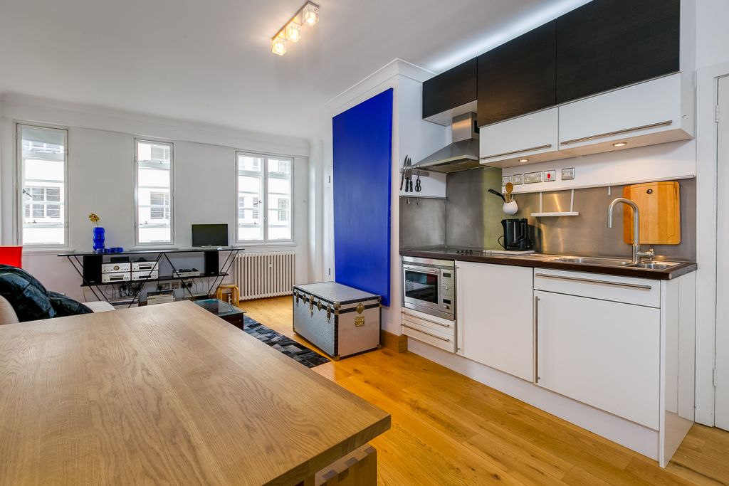 Property photo 2 of 9 Nell Gwynn House 319-1.Jpg