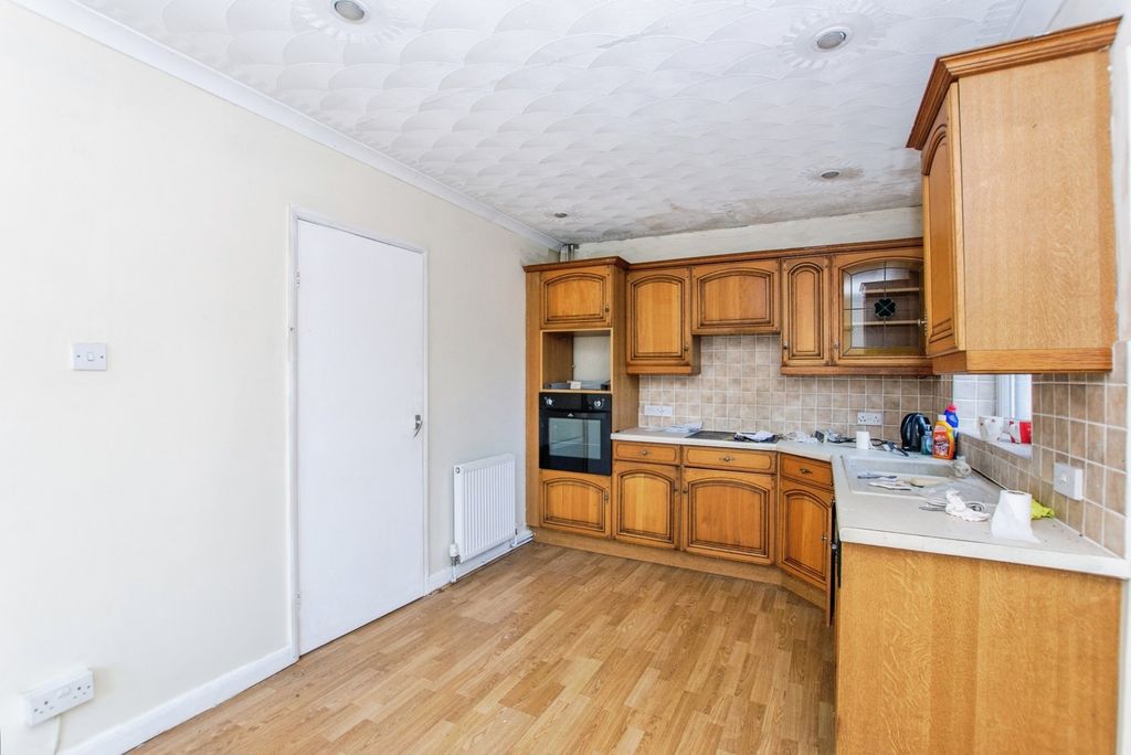 Property photo 3 of 20 Pbox-Img.Jpg