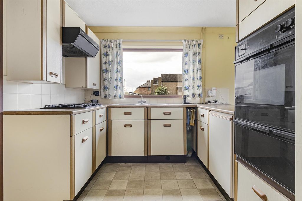 Property photo 3 of 17 58_79603.Jpg