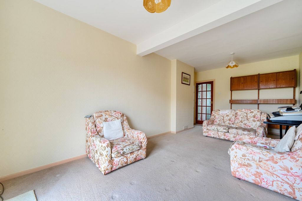 Property photo 3 of 35 Picture No. 02