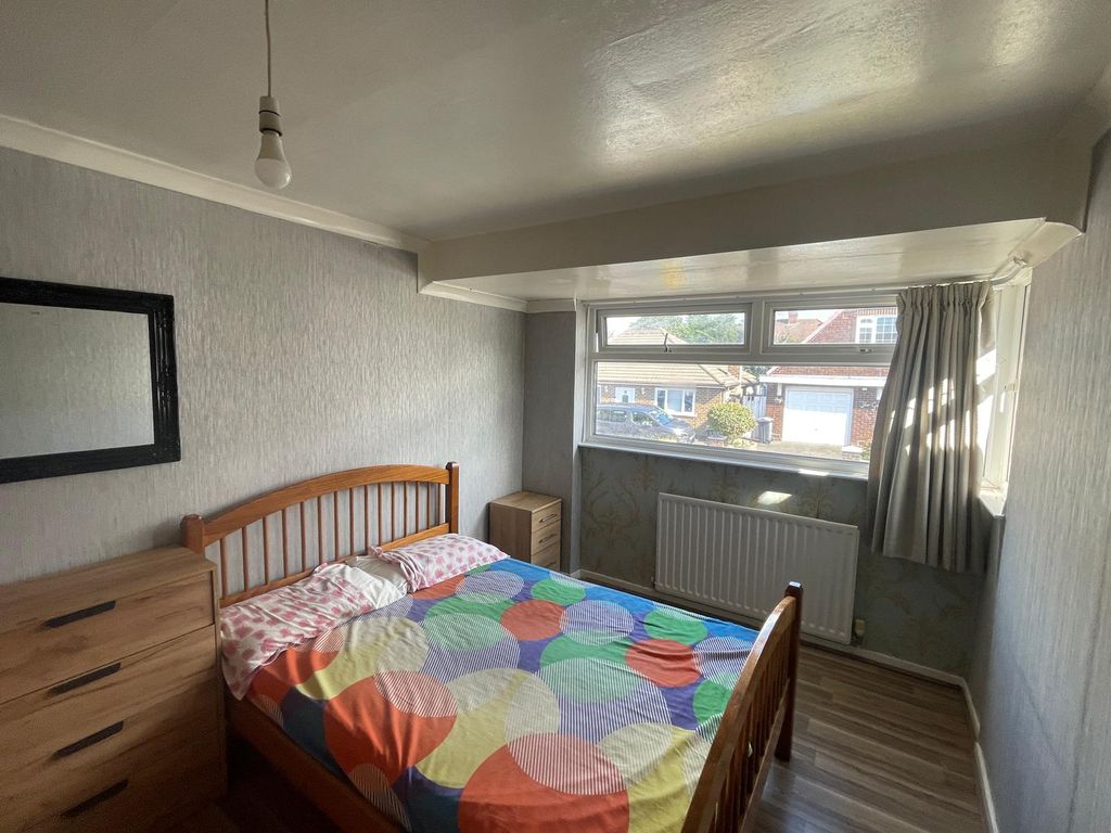 Property photo 1 of 12 3 Bedroom Semi Detached For Rent