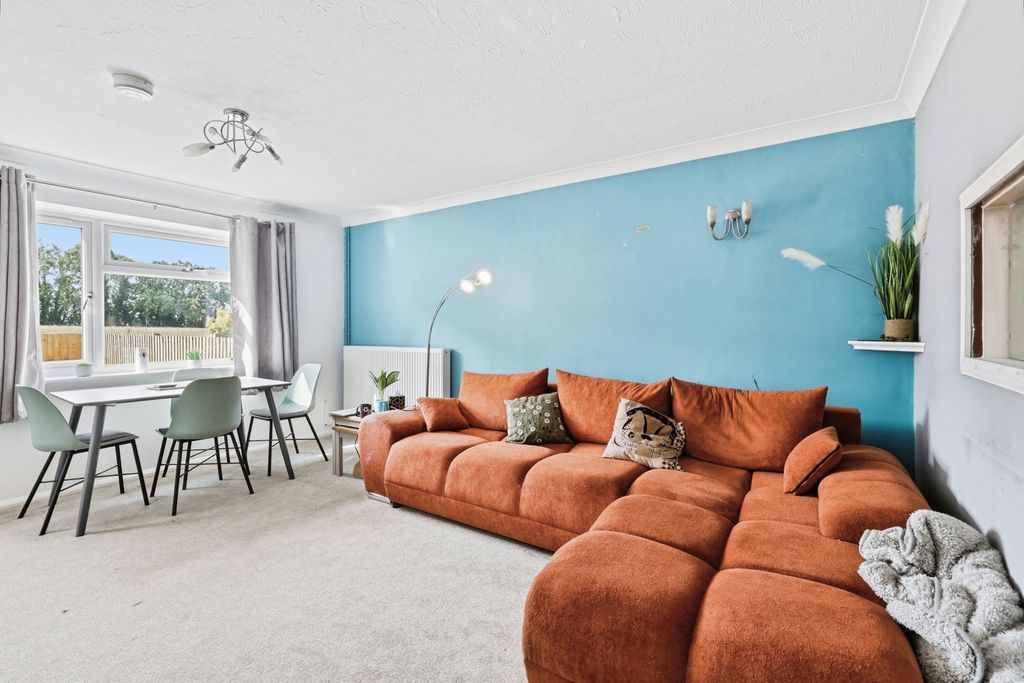 Property photo 2 of 19 Pbox-Img.Jpg
