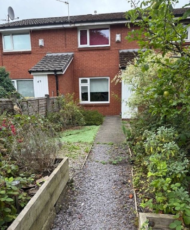 Property photo 2 of 14 Front Garden