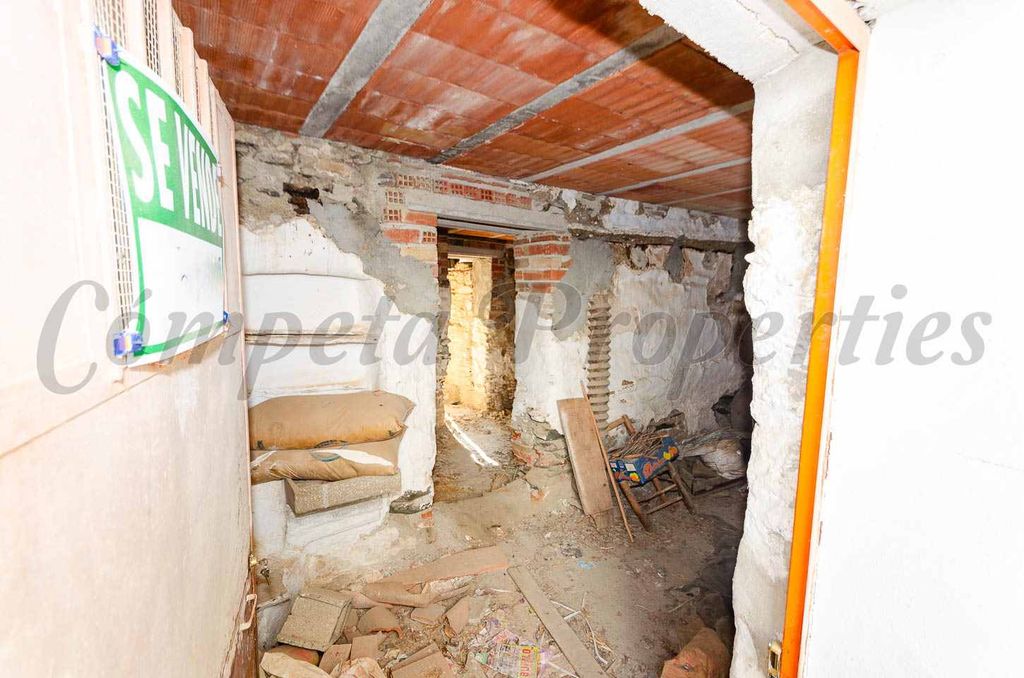 Property photo 2 of 5