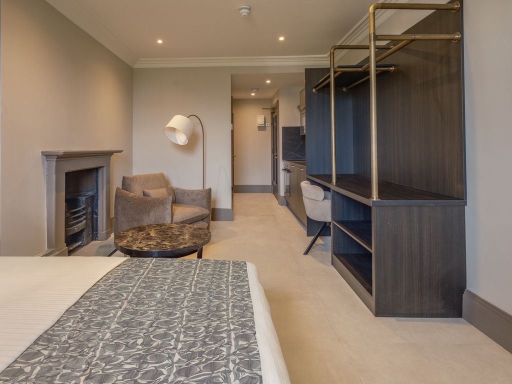 Property photo 2 of 12 5676731