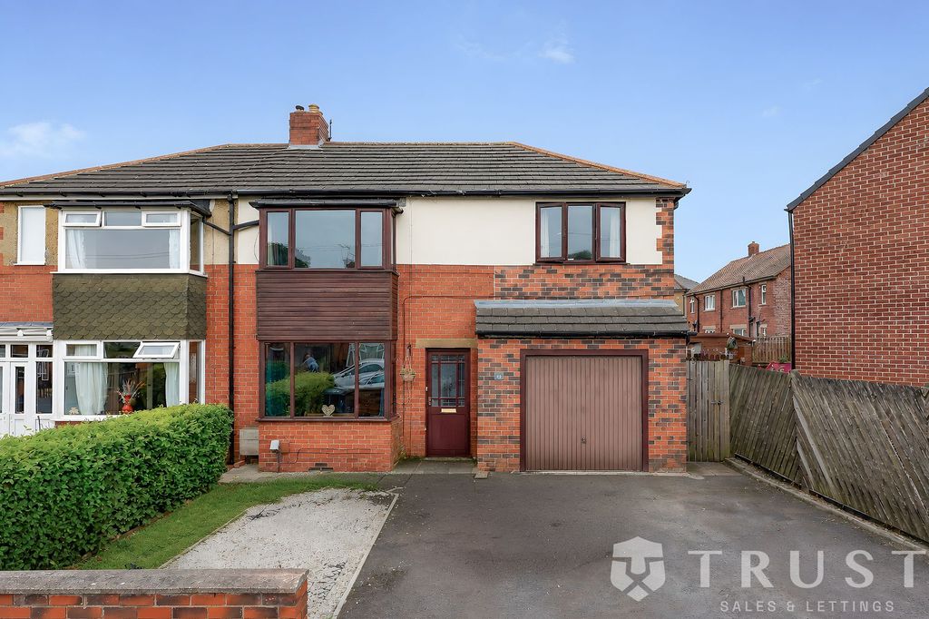 Property photo 1 of 37
