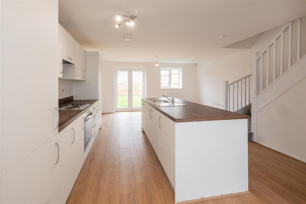 Property photo 3 of 21 P1655681.Jpg