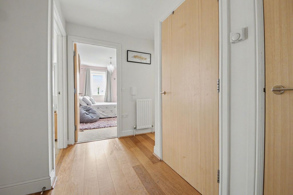 Additional image 5 of 2 bed flat for sale489 Butts Road, Southampton SO19