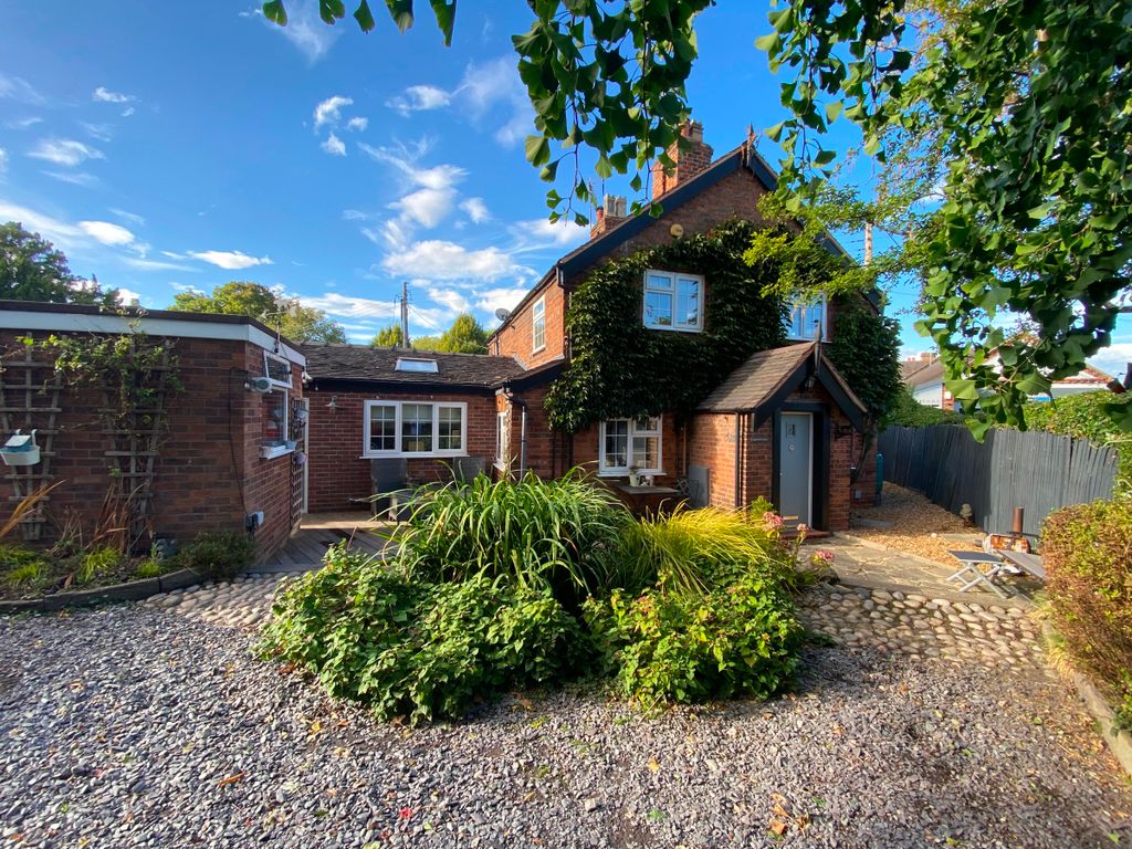 Property photo 1 of 23