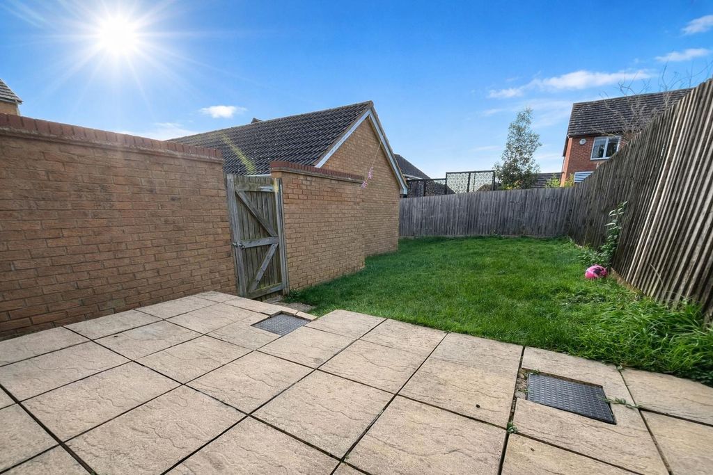 Property photo 3 of 8