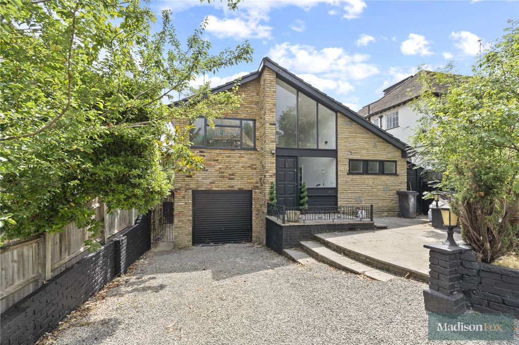 Property photo 1 of 34 Picture No. 71