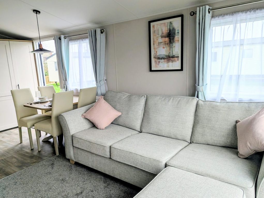 Property photo 3 of 7 Slb2 2.Jpg